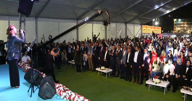 KEÇİÖREN´DE RAMAZAN´IN İLK GÜNÜNDE MUHTEŞEM AZERİN KONSERİ 