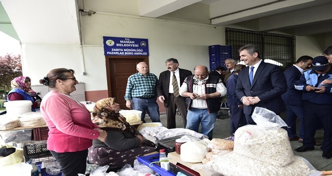 Başkan Köse pazarları denetledi