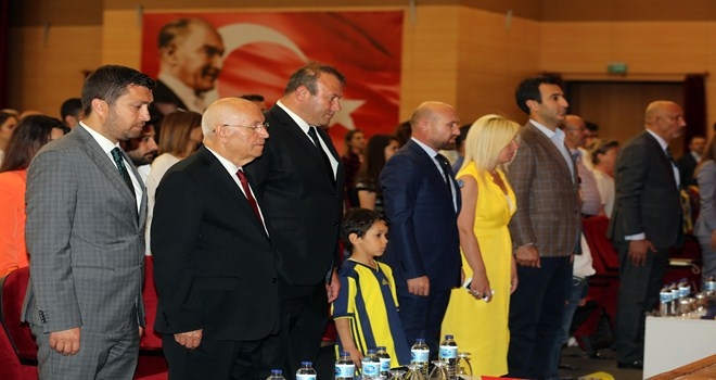 Sarı Kanarya´lı öğrencilerden muhteşem gösteri