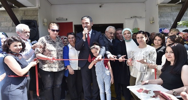 Yılsonu sergi heyecanı sürüyor