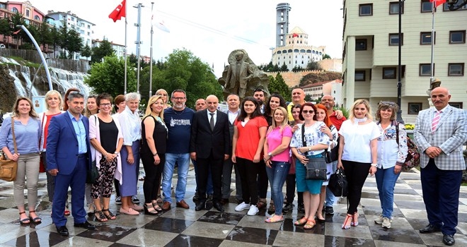 ESTERGON KALESİNE HAYRAN KALDILAR