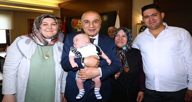 ALTINOK, KEÇİÖRENLİ´LERLE BAYRAMLAŞTI