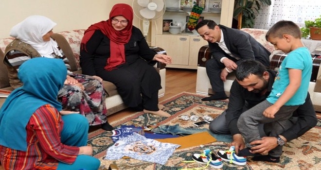 Bayramlıklar yüzlerini güldürdü
