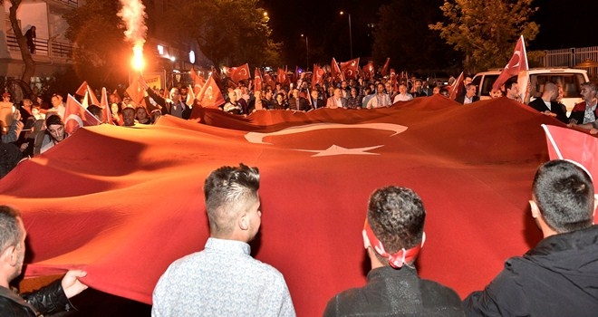 Mamak, Şehitler için yürüdü