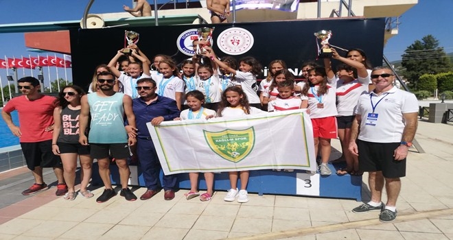 BAĞLUM SPOR KULÜBÜ´NDEN TARİHİ BAŞARI