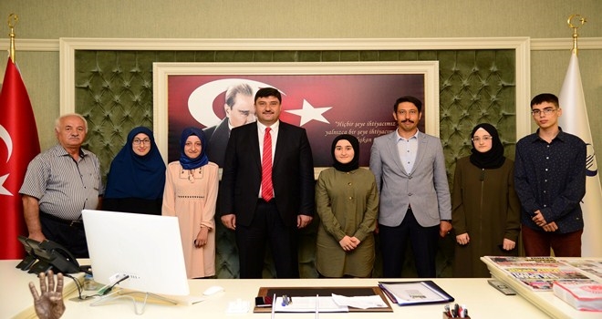  ?Serhat Öğretmen? başarılı öğrencilerle buluştu