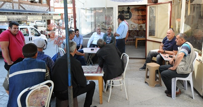 Başkan Acar Çay Ocağı´nda Vatandaşlarla Sohbet Etti