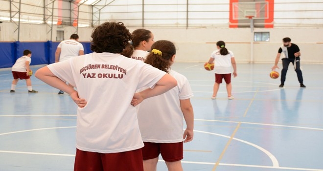 YAZ SPOR OKULLARINDAN GÖRKEMLİ FİNAL