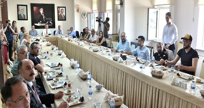 Köse ilk 100 gününü basınla paylaştı 