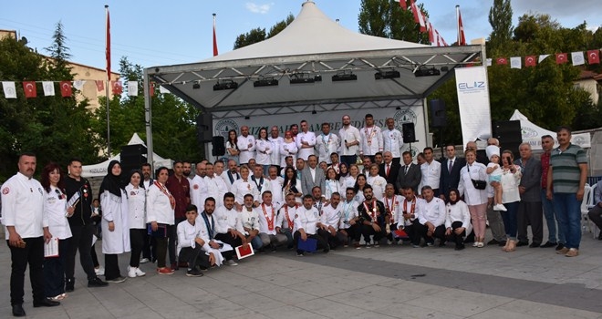 81 İl Kızılcahamam´da Yemek Yarışmasına Katıldı