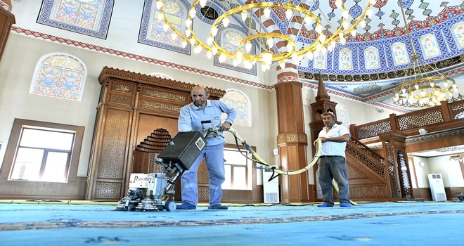 Camiler bayrama hazır 
