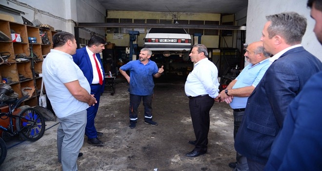 Başkan Oğuz´dan oto sanayi esnafına ziyaret