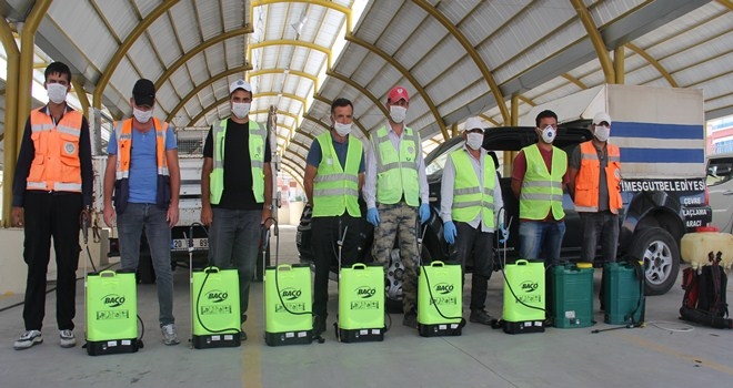 Etimesgut´ta kötü koku ve haşerelere savaş açıldı