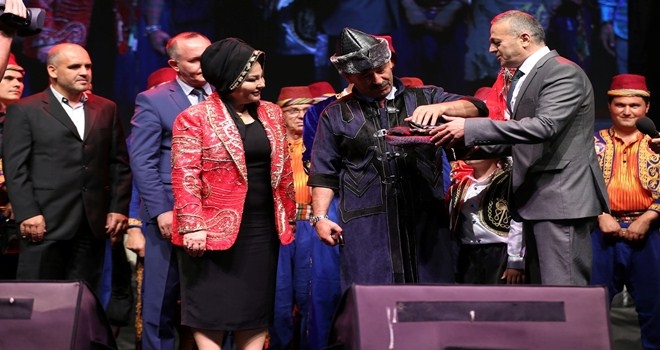 FESTİVALDE SİVAS VE KONYA´DAN KIRGIZİSTAN´A KÜLTÜR KÖPRÜSÜ