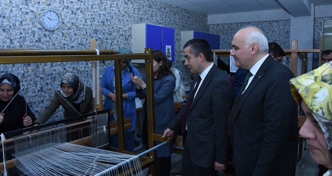 Kızılcahamam da Kumaş Kilim Dokuma Atölyesi Kuruldu