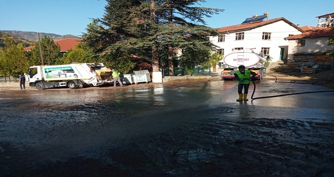 Kızılcahamam´da tüm sokaklar her gün yıkanıyor