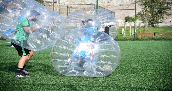 Mamaklı gençler Balon Futbolu ile tanıştı