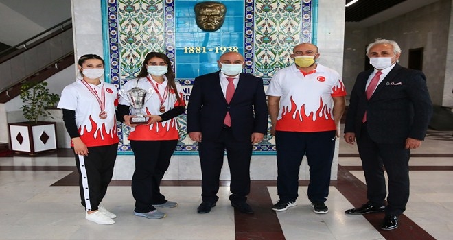 KEÇİÖREN´İN YILDIZLARI´NDA DART SPORU MASAYA YATIRILDI