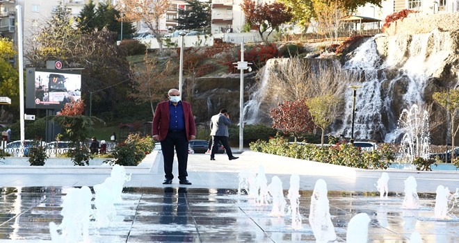 TÜRK DÜNYASI SU VE GÜL MEYDANI 
