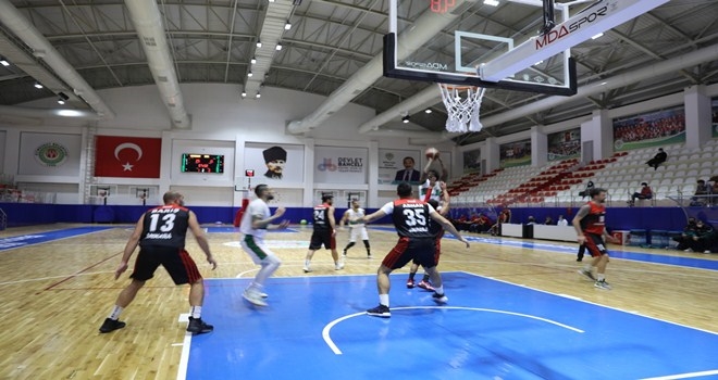 BAHÇELİ TESİSLERİ´NDE BASKETBOL TURNUVASI