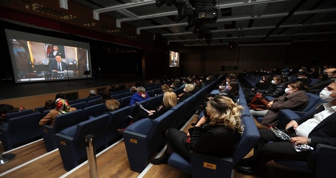 Yenimahalle Kent Orkestrası öğretmenler için söyledi