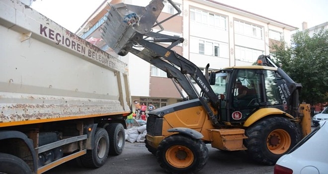 KEÇİÖREN´DE VATANDAŞLARIN HAFRİYATLARI ÜCRETSİZ ALINIYOR