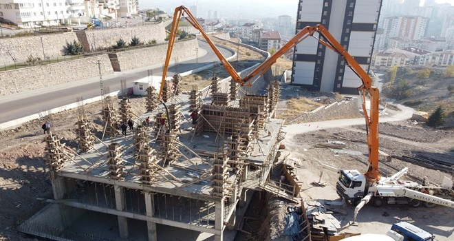KEÇİÖREN´İN YENİ MAHALLE KONAĞI ŞEHİT KUBİLAY´DA YÜKSELİYOR 
