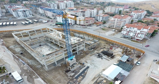 Ekin Yüzme Havuzu Yükseliyor