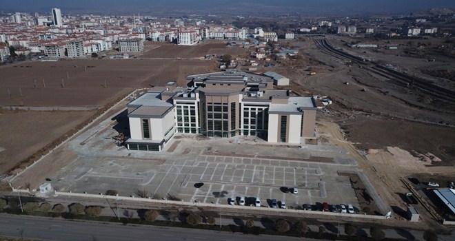 150 yataklı tam teşekküllü hastanede sona yaklaşıldı
