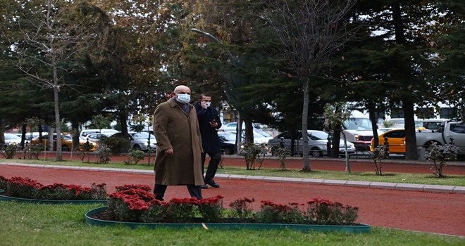 KEÇİÖREN´DE SARININ VE YEŞİLİN HER TONU  ATATÜRK BOTANİK BAHÇESİ´NDE