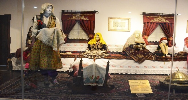 TÜRK TARİHİNİN İZLERİ ESTERGON KALESİ´NDE 