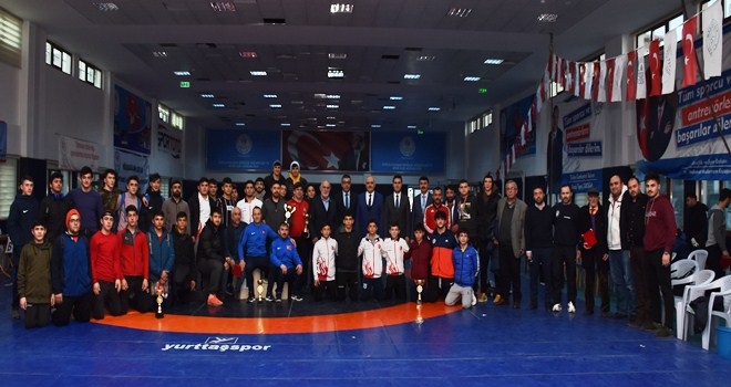 14. Rıza Doğan Güreş Turnuvası Sona Erdi
