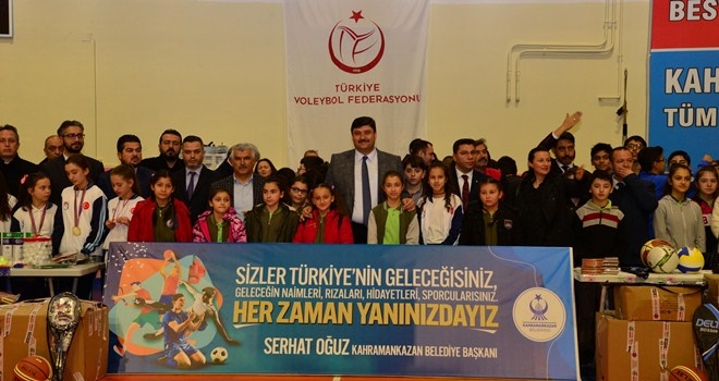 Geleceğin Yıldız Sporcularına Malzeme Hediyesi
