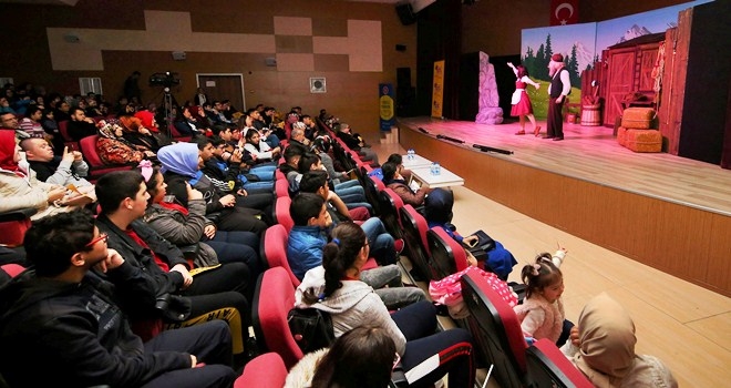 KEÇİÖREN BELEDİYESİNDEN ENGELLİLER İÇİN ÇOCUK TİYATROSU 