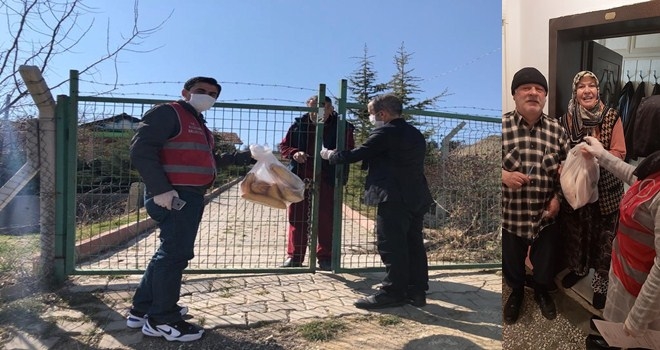 EKMEK VATANDAŞIN KAPISINA KADAR GÖTÜRÜLDÜ
