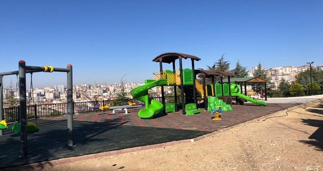 KEÇİÖREN´DE PARKLAR YENİLENİYOR