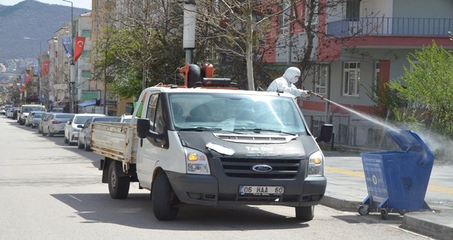 Çöp Konteynerlerine Dezenfektanlı Özel Temizlik
