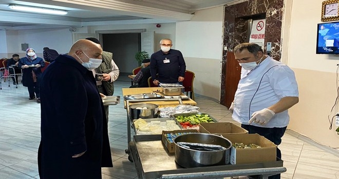 ALTINOK´TAN HUZUREVİNE GECE DENETİMİ VE SAHUR ZİYARETİ 