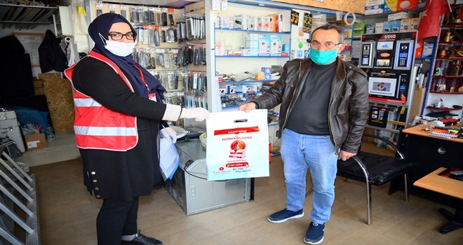 KEÇİÖREN´DE 2 AYDA 5 BİN KİTAP VATANDAŞLARA ULAŞTIRILDI