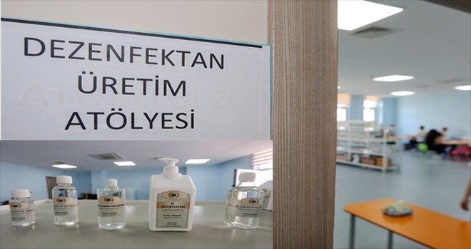 Kendi dezenfektanını kendi üretiyor
