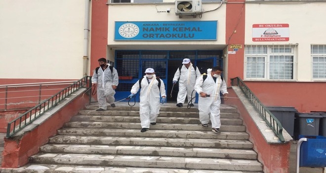 Sınav Öncesi Okullar Dezenfekte Edildi