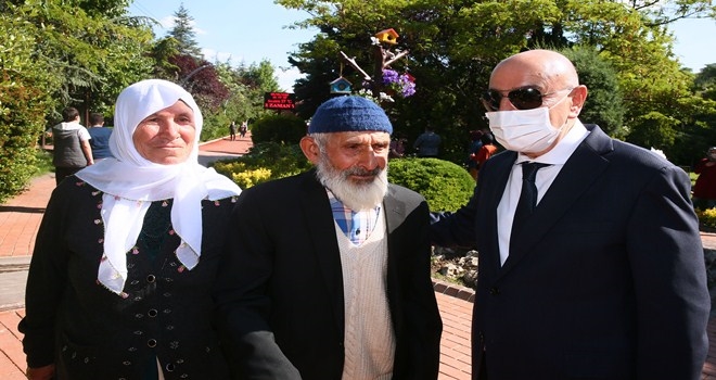 ALTINOK´UN TALİMATIYLA, YAŞLI ÇİFTE KEÇİÖREN´İ GEZDİRDİLER