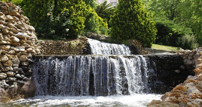 PARK ZENGİNİ KEÇİÖREN´E YENİ PARKLAR İNŞA EDİLİYOR