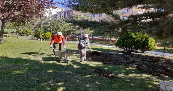 KEÇİÖREN´DEKİ PARKLAR ARTIK DAHA BAKIMLI 