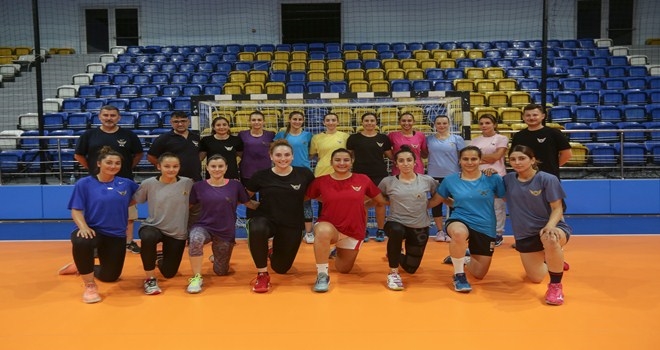Yenimahalle Belediyesi SK sezonu açtı