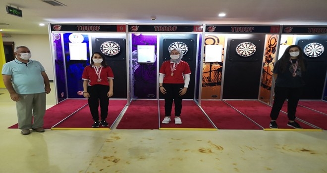 Yenimahalle´nin sporcuları Dart Turnuvasına damga vurdu