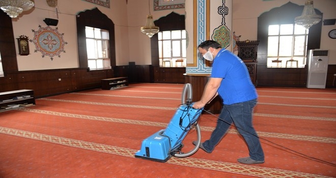 Camiler bayram namazına hazır