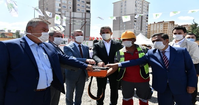 Mamak Belediyesi´nden iki konak bir gençlik merkezi