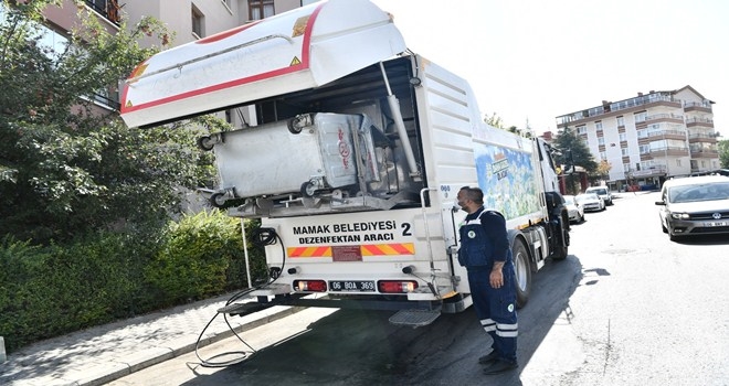 Mamak´ta çöp konteynerleri yıkanıyor