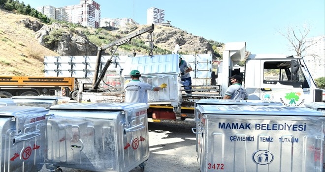 Mamak´ta  çöp konteyneri yenileniyor